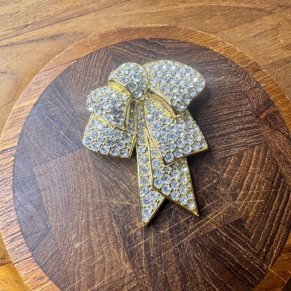 Nolan Miller Crystal Pave Ribbon Double Bow Brooch Pin Glamour Collection